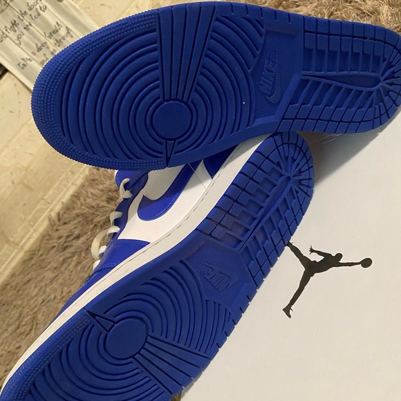 JORDAN 1 WOMEN SIZE 12 - Picture 5 of 8